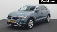 Gebruikt 2024 VW T-Roc Edition SUV | € 30.900 (Eerlijke prijs)