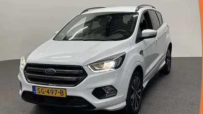 Gebruikt 2018 Ford Kuga ST-Line SUV | € 15.690 (Eerlijke prijs)