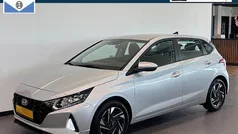 Zilver Gebruikt 2023 Hyundai i20 Comfort Hatchback | € 19.950 (Eerlijke prijs)