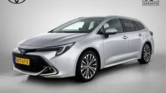 Gebruikt 2025 Toyota Corolla Hybrid Stationwagen | € 33.945 (Eerlijke prijs)