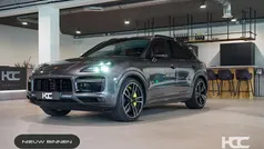 Grijs Gebruikt 2021 Porsche Cayenne Turbo S SUV | € 106.950 (Goede deal)