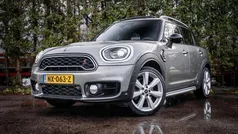 Grijs, metallic lak Gebruikt 2017 Mini Cooper S Countryman Chili SUV | € 21.900 (Eerlijke prijs)