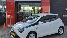 Wit Gebruikt 2019 Toyota Aygo X-play Hatchback | € 9.900 (Eerlijke prijs)