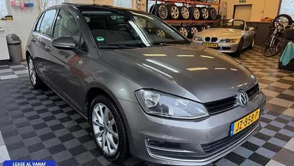 Occasion 2016 VW Golf VII Highline Hatchback | € 10.940 (Eerlijke prijs)