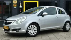 Zilver, metallic lak Gebruikt 2008 Opel Corsa Enjoy Hatchback | € 2.450 (Eerlijke prijs)