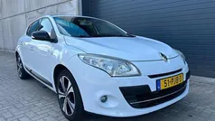 Wit Gebruikt 2011 Renault Mégane III Bose Edition Hatchback | € 3.499 (Eerlijke prijs)