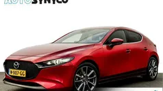 Rood, metallic lak Gebruikt 2021 Mazda 3 Sportive Hatchback | € 19.950 (Eerlijke prijs)