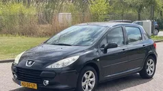 Zwart Gebruikt 2005 Peugeot 307 Hatchback | € 1.699 (Eerlijke prijs)