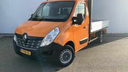 Oranje Gebruikt 2016 Renault Master Pickup | € 13.950 (Eerlijke prijs)