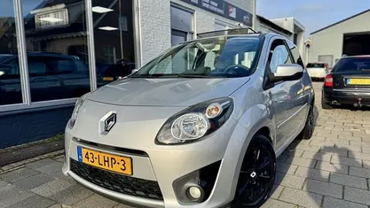 Grijs Occasion 2010 Renault Twingo Dynamique Hatchback | € 2.950 (Eerlijke prijs)