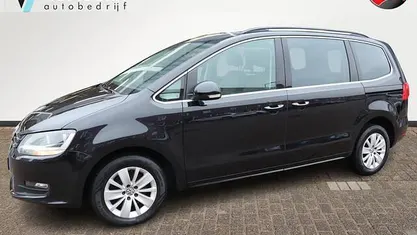 Zwart Gebruikt 2010 VW Sharan Comfortline MPV | € 7.998 (Eerlijke prijs)