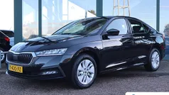 Gebruikt 2023 Skoda Octavia Business Line Hatchback | € 24.895 (Eerlijke prijs)