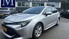 Grijs, metallic lak Gebruikt 2019 Toyota Corolla Active Stationwagen | € 18.899 (Eerlijke prijs)
