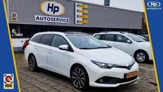 Gebruikt 2017 Toyota Auris Hatchback | € 15.000 (Eerlijke prijs)
