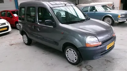 Occasion Renault Kangoo 75 PK (55 kW) 2002 Grijs Stationwagen