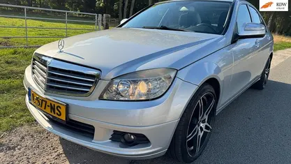 Grijs Gebruikt 2007 Mercedes C180 Sedan | € 6.950 (Eerlijke prijs)