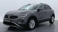 Gebruikt 2023 VW T-Roc Life SUV | € 25.950 (Eerlijke prijs)
