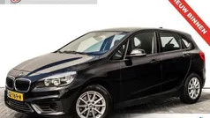 Zwart Gebruikt 2015 BMW 218 Sport Line Stationwagen | € 16.945 (Eerlijke prijs)