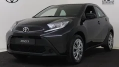 Gebruikt 2024 Toyota Aygo Play Hatchback | € 16.950 (Goede deal)