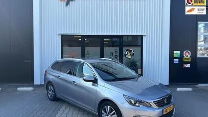 Occasion 2020 Peugeot 308 SW Premium Stationwagen | € 13.500 (Goede deal)