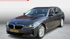 Gebruikt 2023 BMW 530e Comfort Edition Stationwagen | € 36.999 (Super prijs)
