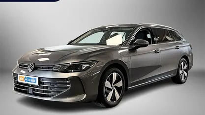 Gebruikt 2025 VW Passat Business Stationwagen | € 45.995 (Goede deal)