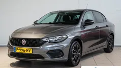 Grijs Gebruikt 2020 Fiat Tipo Street Sedan | € 11.445 (Eerlijke prijs)