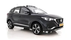 Zwart Gebruikt 2020 MG ZS Luxury Sedan | € 13.945 (Eerlijke prijs)
