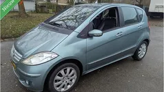 Blauw (metallic) Gebruikt 2005 Mercedes A170 Avantgarde MPV | € 1.999 (Eerlijke prijs)