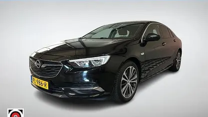 Zwart Gebruikt 2017 Opel Insignia Business Hatchback | € 10.950 (Eerlijke prijs)