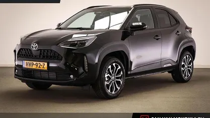 Zwart Nieuw 2025 Toyota Yaris Cross SUV | € 30.695 (Eerlijke prijs)