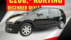 Gebruikt 2010 Peugeot 5008 MPV | € 2.900 (Eerlijke prijs)