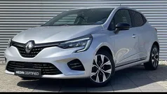 Gebruikt 2022 Renault Clio V Evolution Hatchback | € 14.950 (Eerlijke prijs)