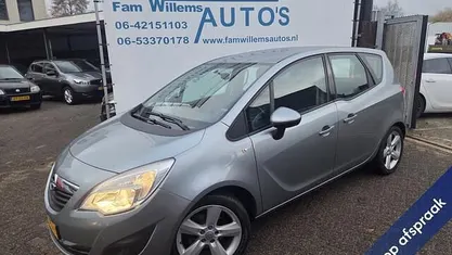 Grijs Gebruikt 2010 Opel Meriva Edition MPV | € 3.443 (Goede deal)