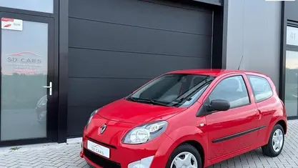 Rood Gebruikt 2011 Renault Twingo Authentique Hatchback | € 2.495 (Goede deal)