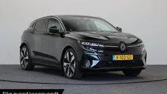 Zwart Gebruikt 2023 Renault Mégane Techno Hatchback | € 27.940 (Eerlijke prijs)