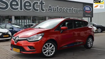 Rood Gebruikt 2019 Renault Clio GrandTour Intens Stationwagen | € 10.700 (Eerlijke prijs)
