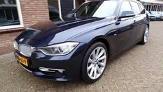 Blauw, metallic lak Gebruikt 2013 BMW 328 Executive Stationwagen | € 15.900 (Eerlijke prijs)
