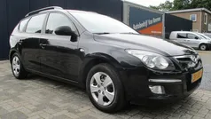 Zwart Gebruikt 2009 Hyundai i30 Dynamiq Stationwagen | € 2.950 (Eerlijke prijs)