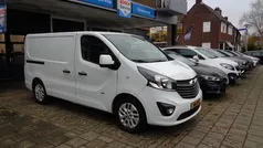 Wit Gebruikt 2015 Opel Vivaro Van | € 8.250 (Eerlijke prijs)