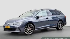Grijs Gebruikt 2023 VW Golf VIII Business Stationwagen | € 28.999 (Eerlijke prijs)