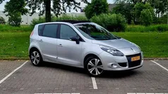 Grijs Gebruikt 2011 Renault Scénic III Bose Edition MPV | € 3.999 (Goede deal)