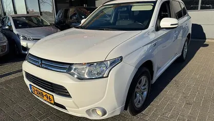 Gebruikt 2014 Mitsubishi Outlander SUV | € 13.995 (Eerlijke prijs)