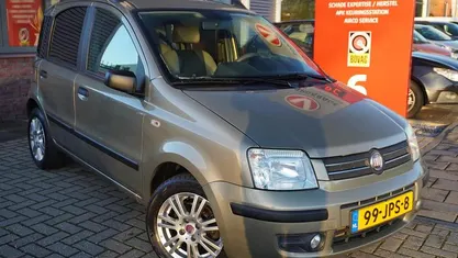 Gebruikt 2009 Fiat Panda Emotion Hatchback | € 2.645 (Eerlijke prijs)