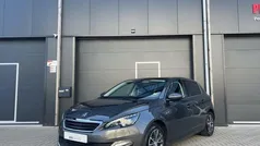 Grijs Gebruikt 2017 Peugeot 308 Allure Hatchback | € 8.995 (Eerlijke prijs)