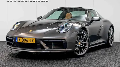 Grijs Gebruikt 2021 Porsche 911 Cabriolet | € 167.995 (Eerlijke prijs)