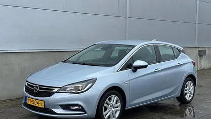 Occasion Opel Astra Business 150 PK (110 kW) 2016 Grijs (metallic) Hatchback