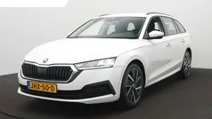 Wit Gebruikt 2022 Skoda Octavia Business Line Stationwagen | € 20.900 (Super prijs)