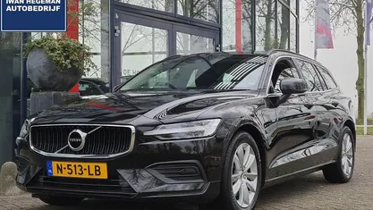 Gebruikt 2021 Volvo V60 Business Edition Stationwagen | € 26.990 (Super prijs)