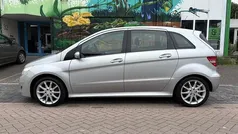 Grijs Gebruikt 2008 Mercedes B200 MPV | € 4.450 (Eerlijke prijs)